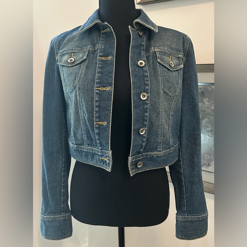 LOFT Cropped Denim Jacket Size 4